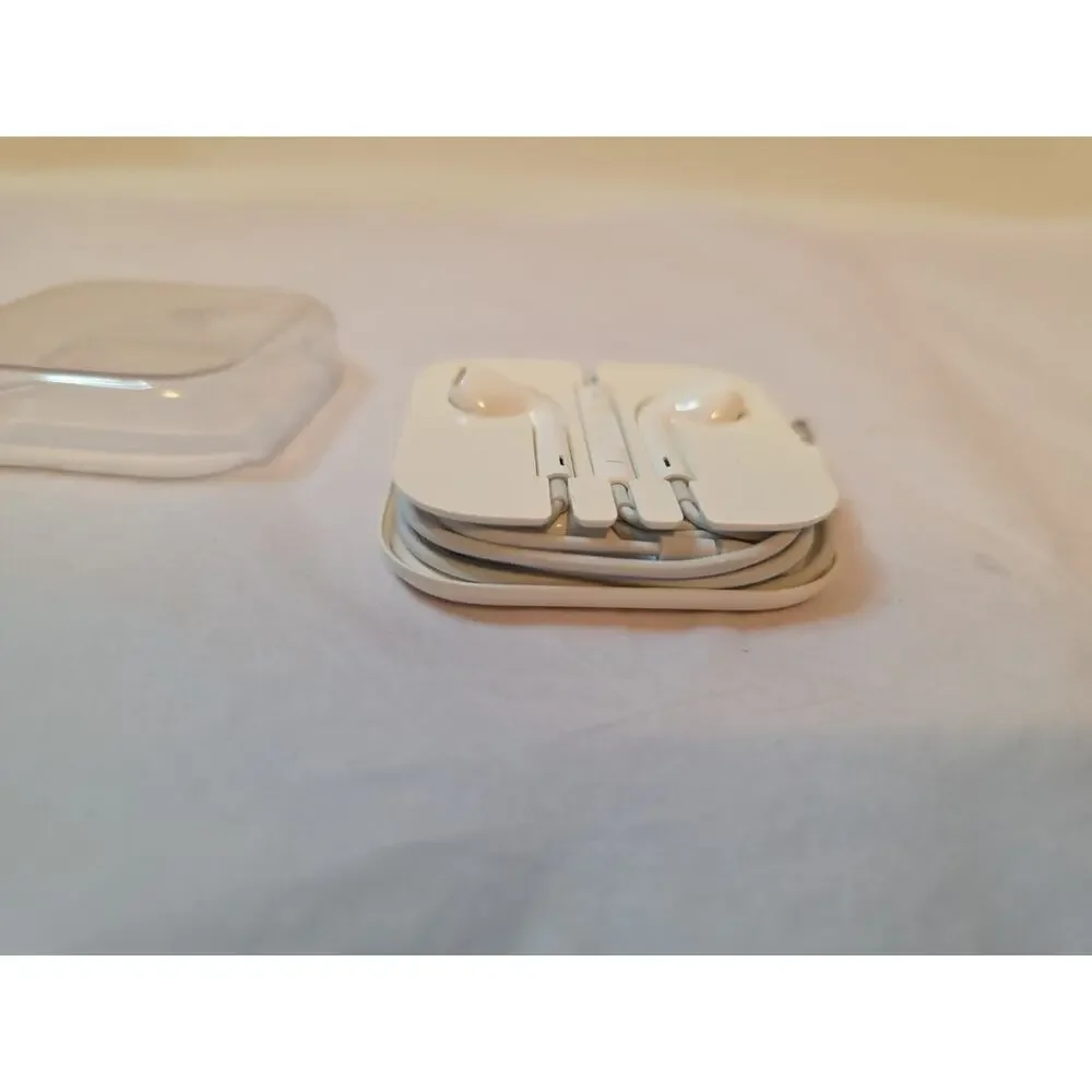 Original OEM Apple iPhone EarPods Wired 3.5mm Headset Earbud Headphones